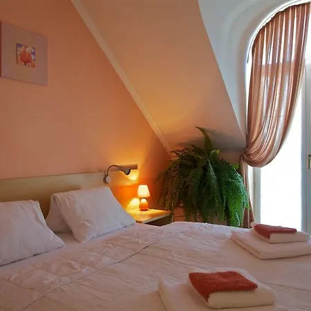 Steve Szálloda Lipótszentmiklós